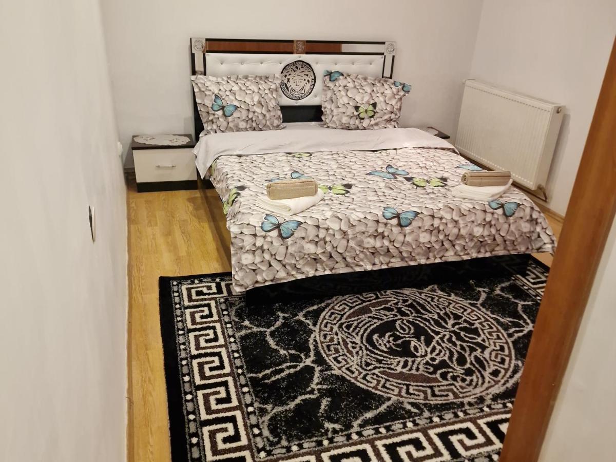 Ciprians' Home Săcele Esterno foto