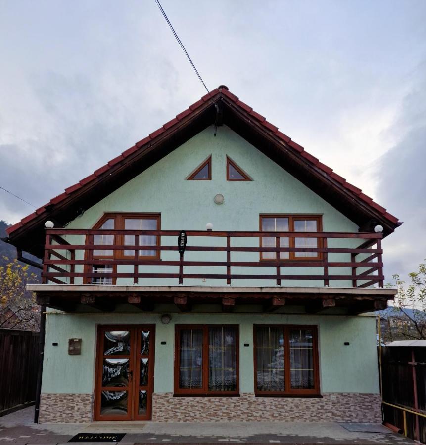 Ciprians' Home Săcele Esterno foto