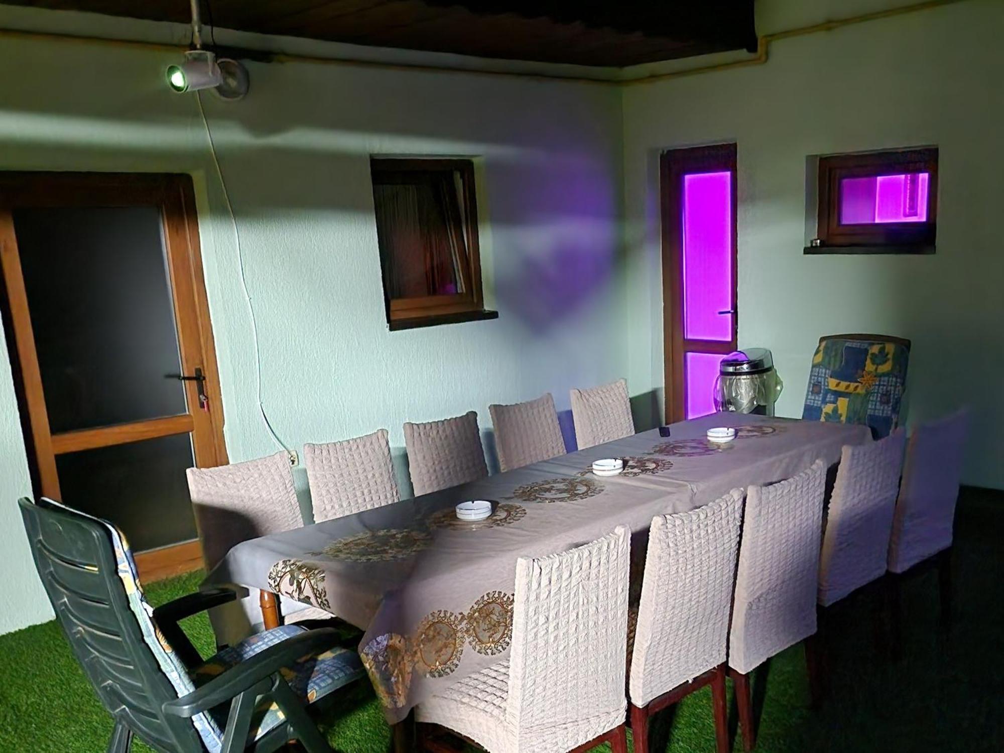 Ciprians' Home Săcele Esterno foto